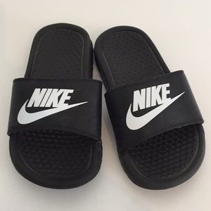little girl nike slides